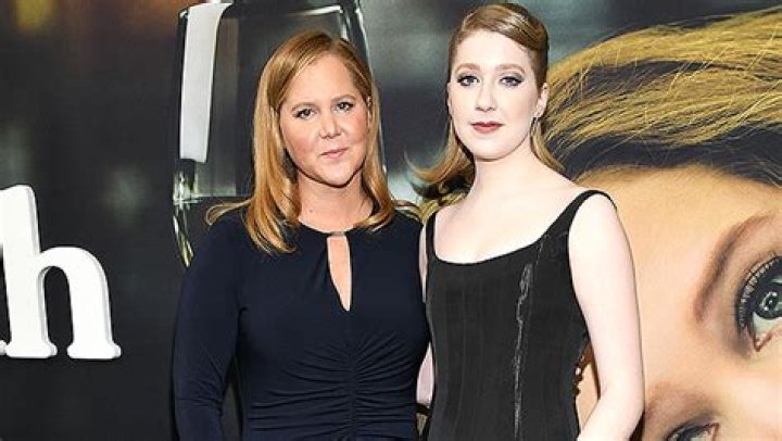 ‘Life & Beth’ Breakout Star Violet Young: Amy Schumer Was So ‘Nurturing’ & ‘Inspiring’ To Me