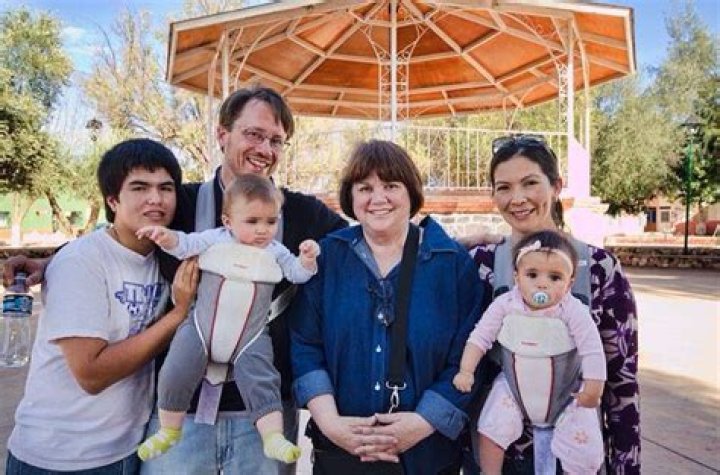 Find Out More About Her Two Children – Hollywood Life