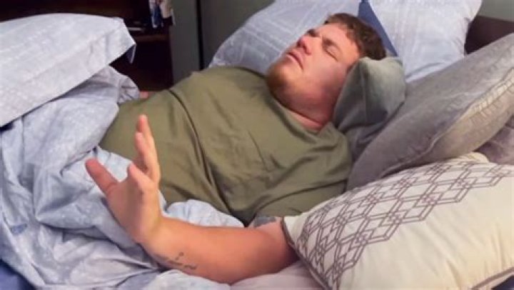 Josh Goes To Emergency Room – Hollywood Life