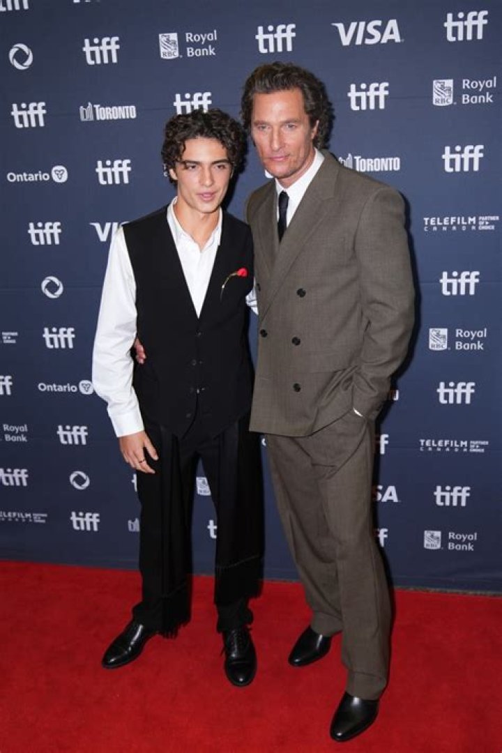 ​Matthew McConaughey Reveals Oldest Son Is COVID Vaccinated After Remarks About Mandates