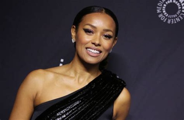 Melanie Liburd Pics – Hollywood Life