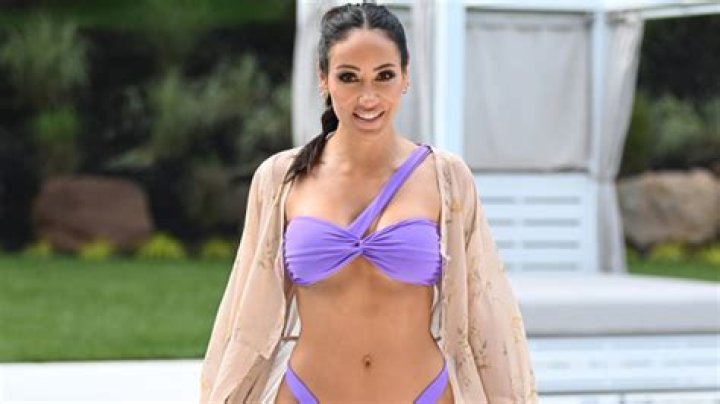 Melissa Gorga’s Cutout Swimsuit On Vacation: Photos – Hollywood Life