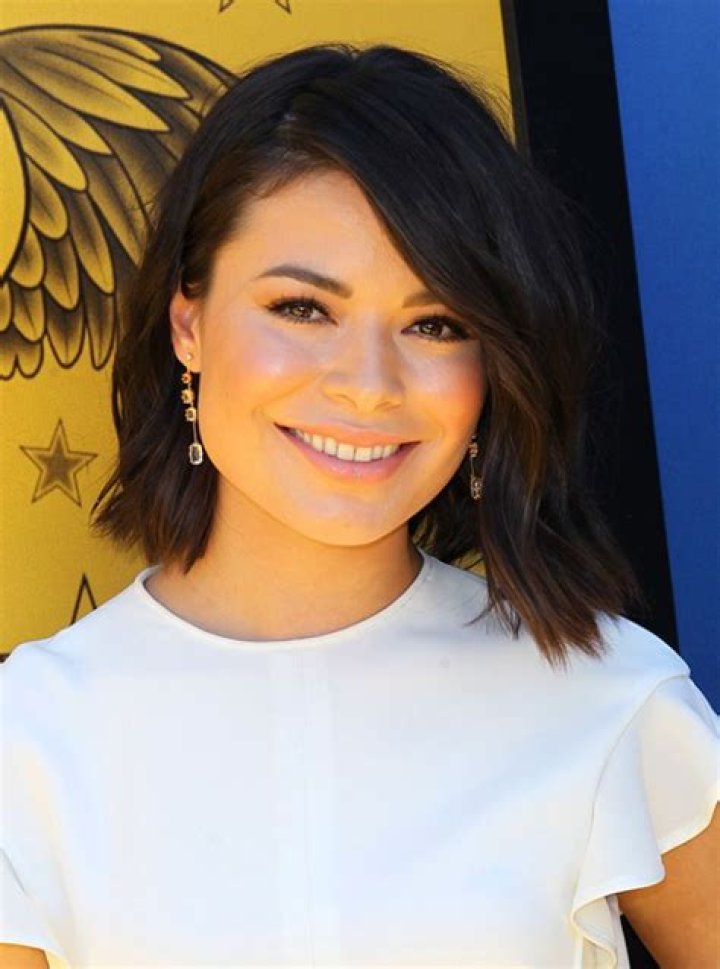 See Her New Short Cut – Hollywood Life