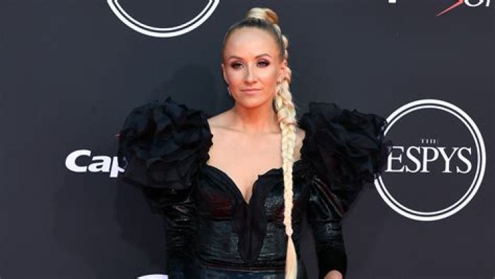 It’s ‘Easier’ With An Athlete – Hollywood Life