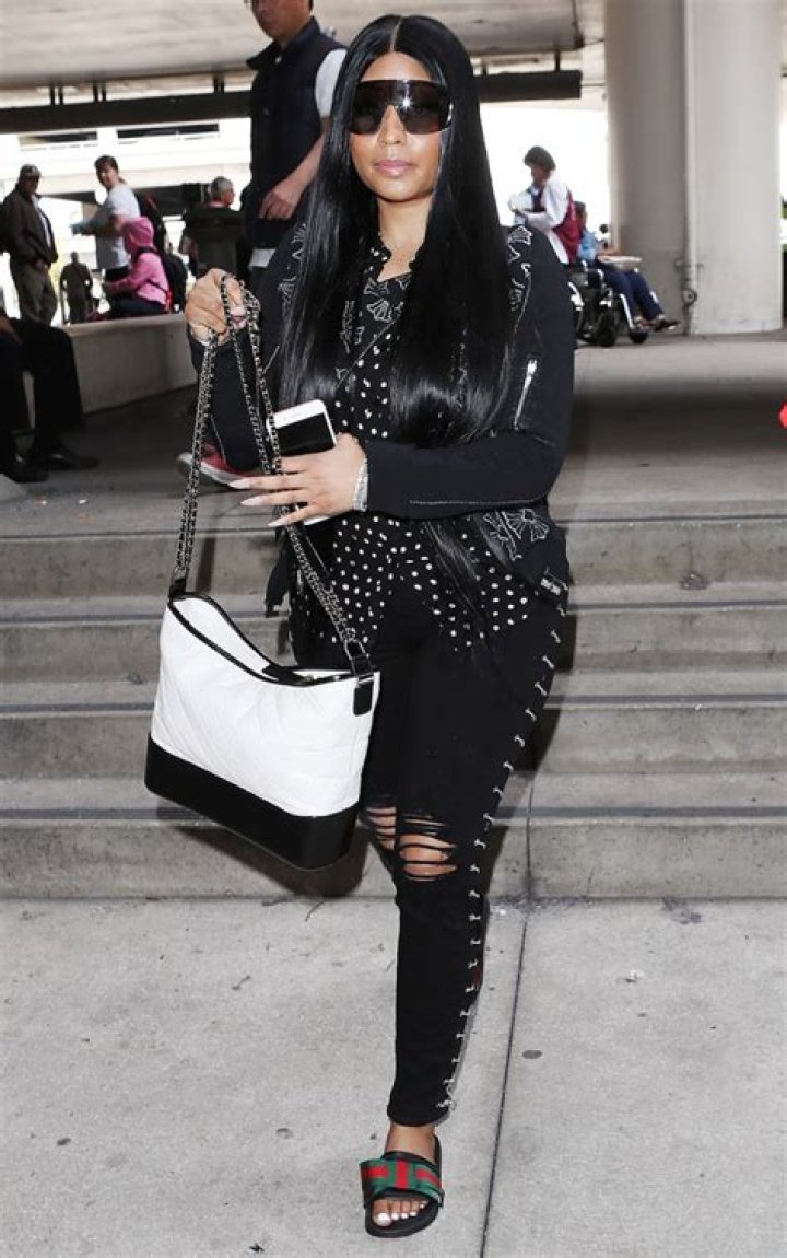 Nicki Minaj Rare Sighting Photos — See Pics After 4 Months Of Hiding – Hollywood Life