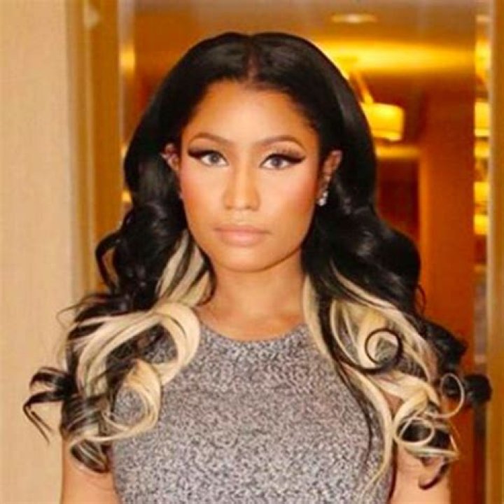 [PIC] Nicki Minaj’s Real Hair — Reveals Her Natural Locks – Hollywood Life