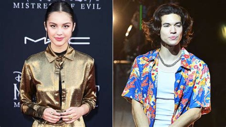 Olivia Rodrigo & Conan Gray Recreate Taylor Swift’s You Belong With Me – Hollywood Life