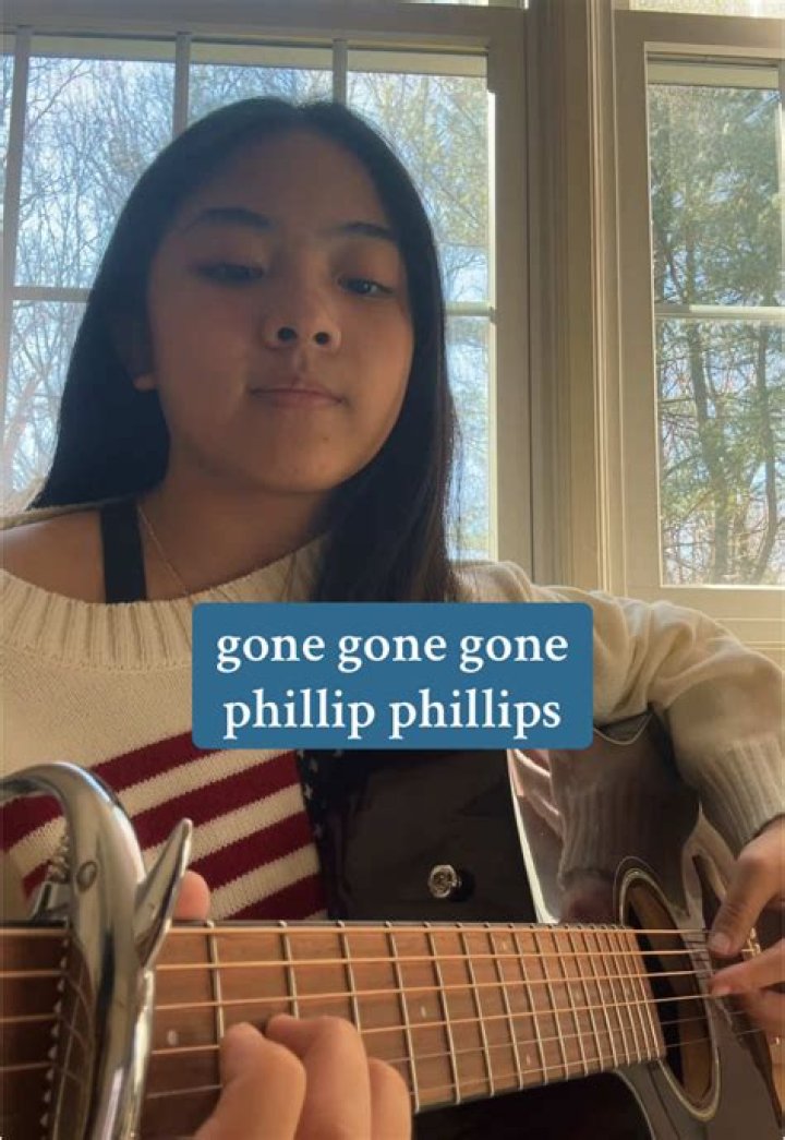 Phillip Phillips — Pics