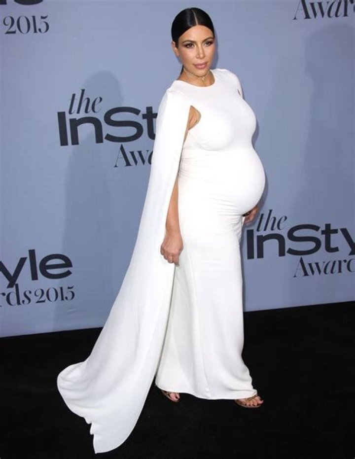 Kardashian & Jenner Sisters’ Maternity Looks
