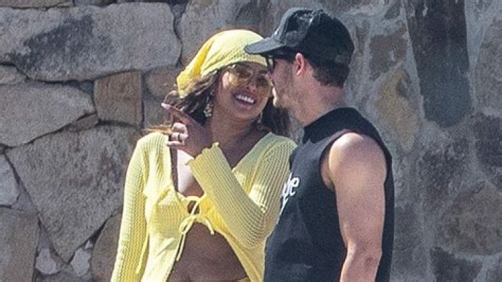 Priyanka Chopra Rocks Yellow Bikini Cover-Up On Nick Jonas Vacay – Hollywood Life