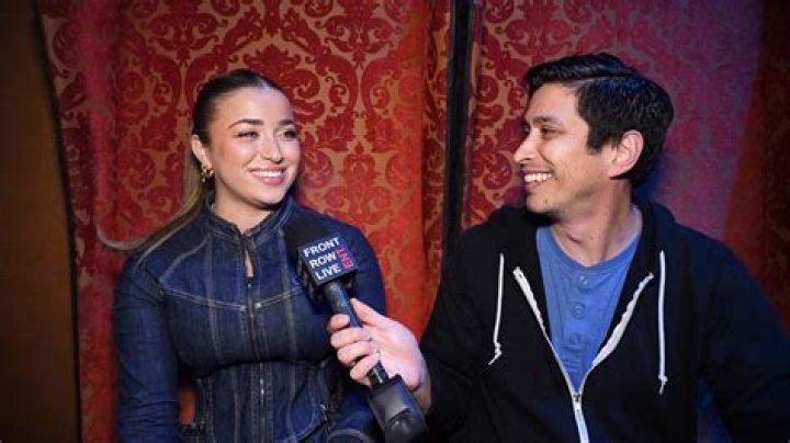 Rachel Grae Talks New Song ‘You Suck’ Helping To Find Community – Hollywood Life