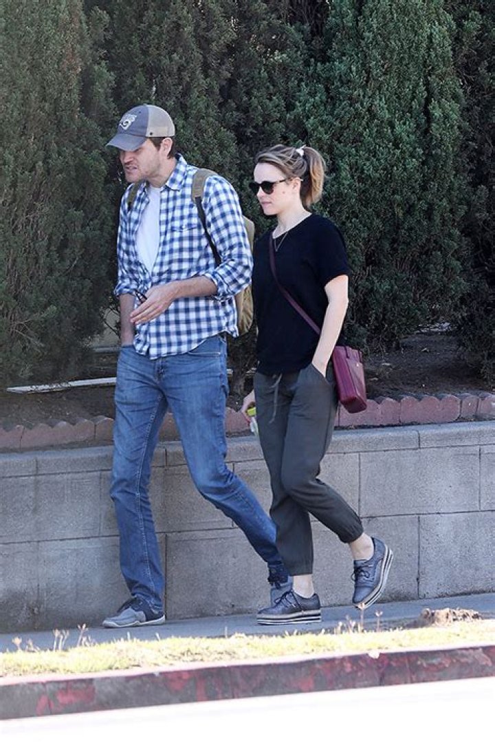 Rachel McAdams Pictured For 1st Time With Boyfriend, Kids In LA: Photos – Hollywood Life
