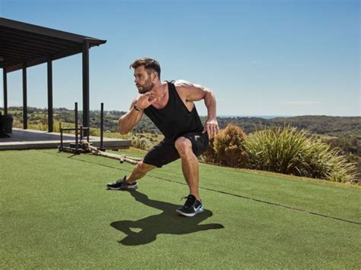 Rebel Wilson’s Tire Flip Workout Puts Chris & Liam Hemsworth On Notice – Hollywood Life