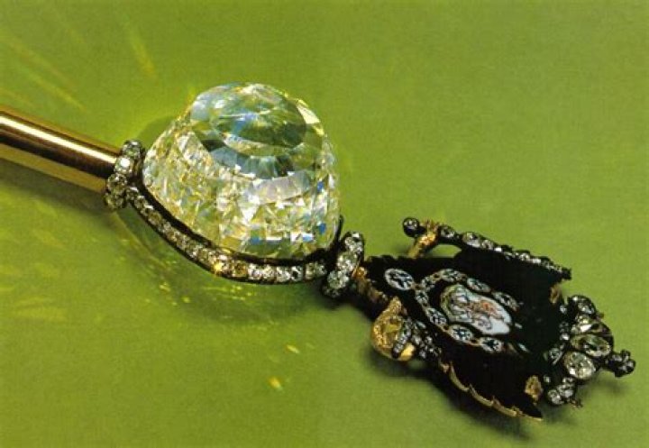 Rihanna Breaks Silence On Mysterious Diamond Ring After Sparking Engagement Speculation — Watch