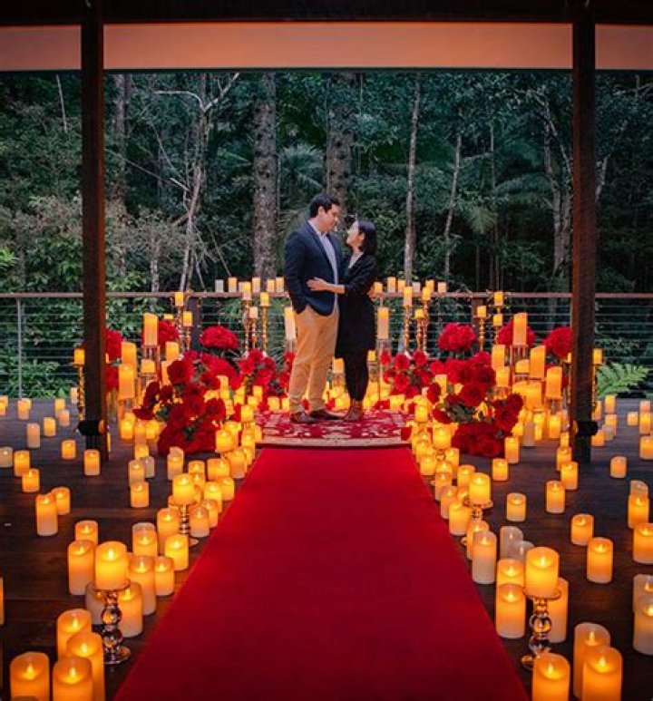 All The Romantic Details – Hollywood Life