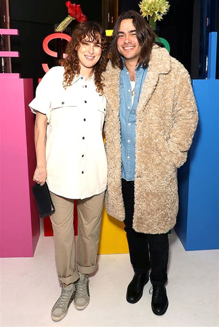 Rumer Willis & Derek Richard Thomas’ 1st Photos Since Pregnancy News – Hollywood Life