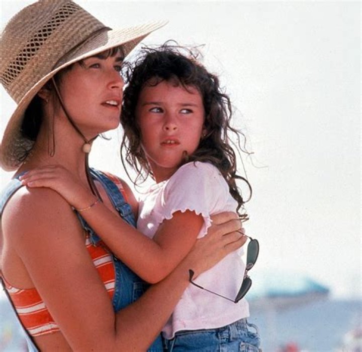 Rumer Willis ‘Misses’ Dad Bruce Willis and Shares Throwback Baby Photo – Hollywood Life