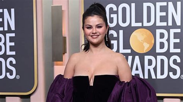 Selena Gomez Jokes She’s ‘Figured Out Why’ She’s Single: ‘It’s Gonna Be A No For Me’