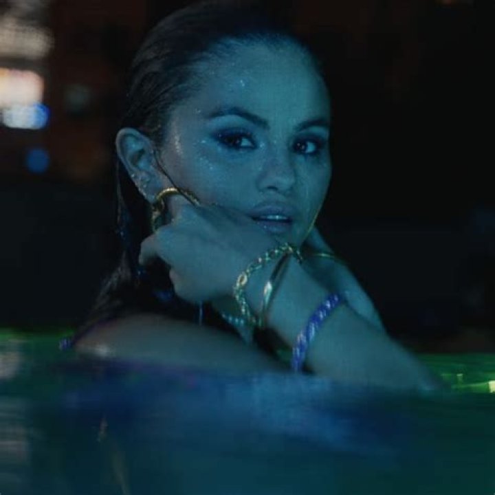 Selena Gomez Bares Nipples In Sexy ‘Fetish’ Music Video — Watch