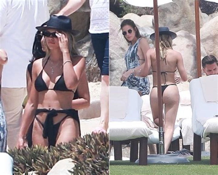 Sofia Richie Shows Off Rock Hard Abs In Teeny Thong Bikini While Vacationing With Scott Disick
