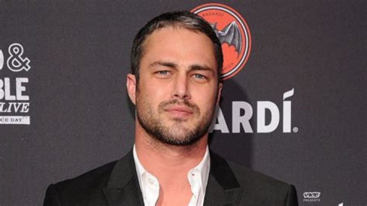 Taylor Kinney Celeb Profile – Hollywood Life