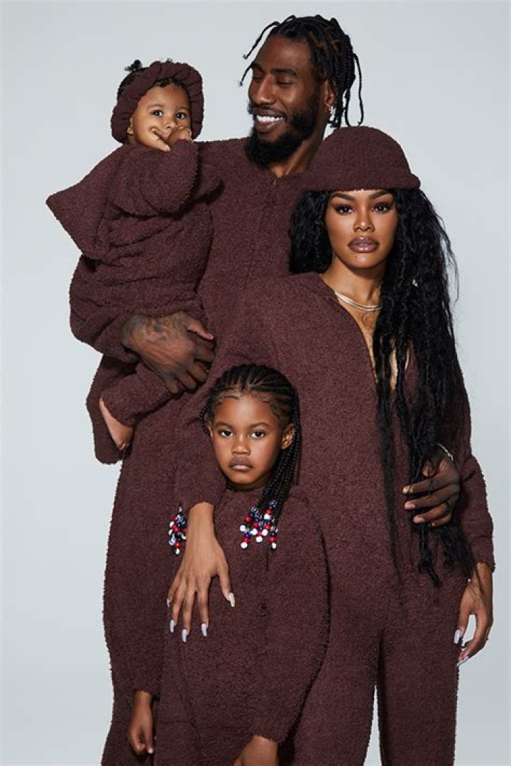 Teyana Taylor & Iman Shumpert Match With Daughters In SKIMs Cozy Ad – Hollywood Life