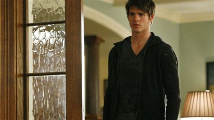‘The Vampire Diaries’ Steven R. McQueen Leaving During Season 6 – Goodbye Jeremy – Hollywood Life