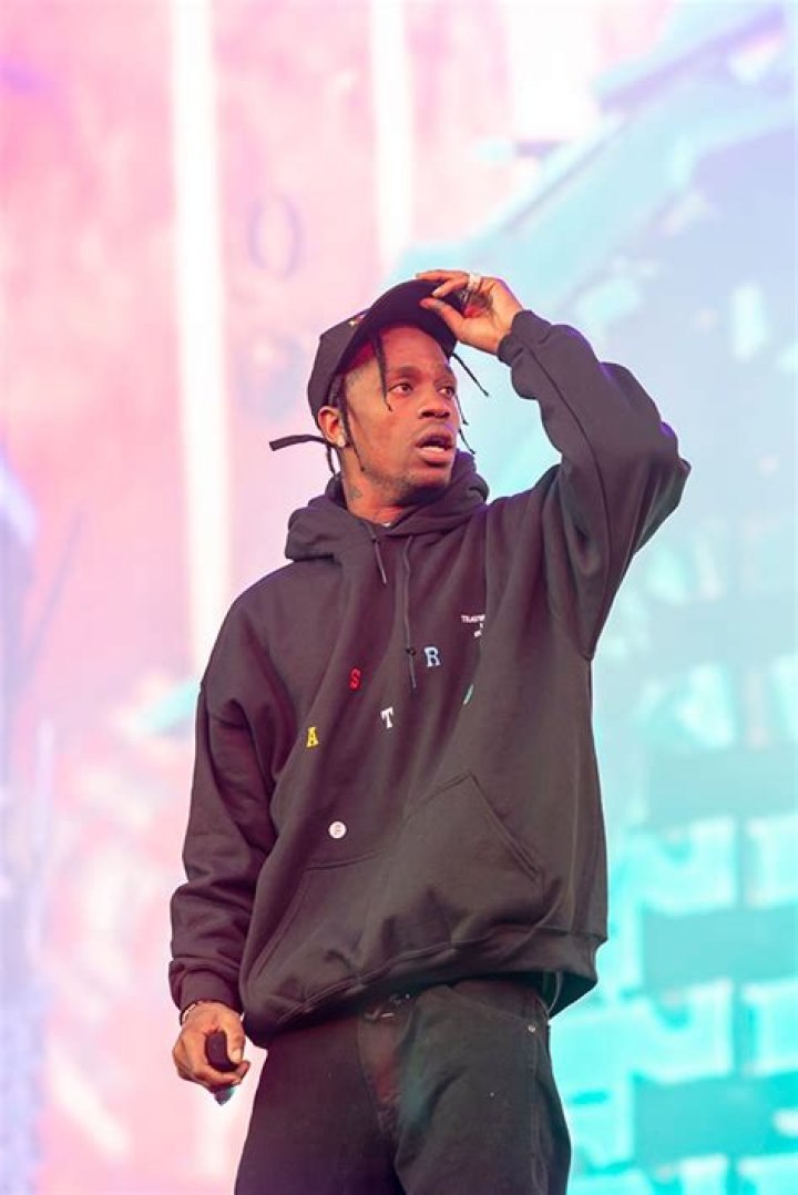 Sound Engineer Claims Rapper Injured His Neck – Hollywood Life