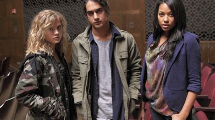 Did Danny Kill Regina? — Series Premiere Recap – Hollywood Life