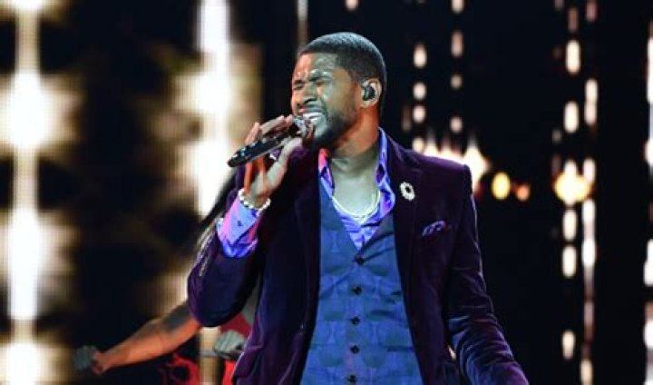 Usher & Summer WalkerBET Awards 2020 Performance Is An Epic Duet – Hollywood Life