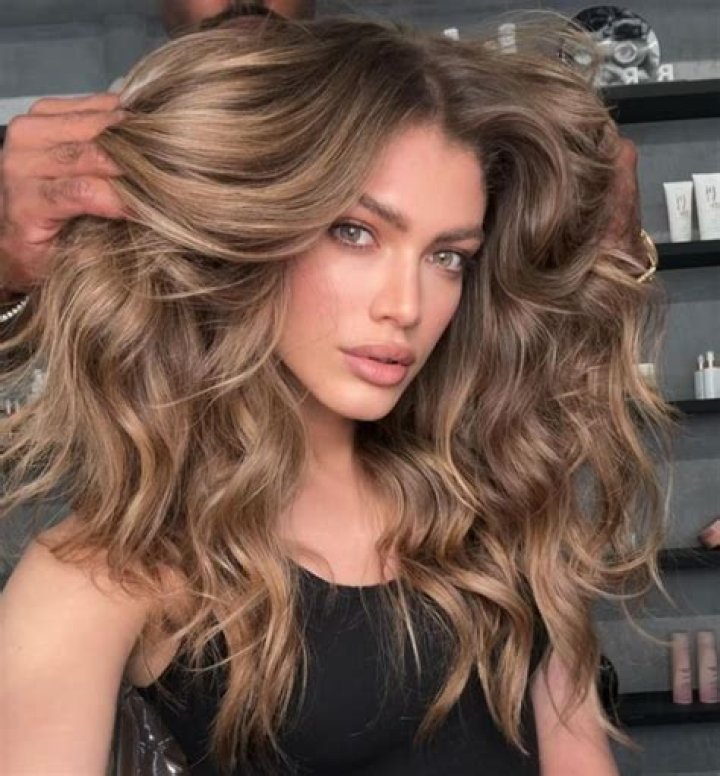 Valentina Sampaio — See The Transgender Supermodel’s Red Carpet Pics