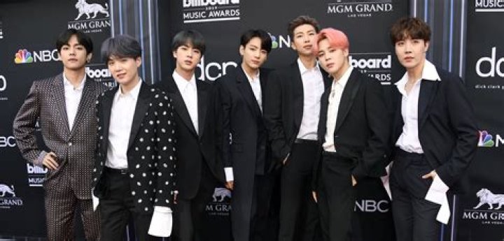 Who Is BTS? 5 Things About The K-Pop Band At The BBMAs – Hollywood Life