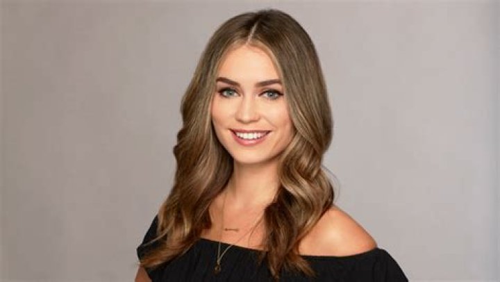 Who Is Caitlin Clemmens? 5 Things About ‘Bachelor In Paradise’ Star – Hollywood Life