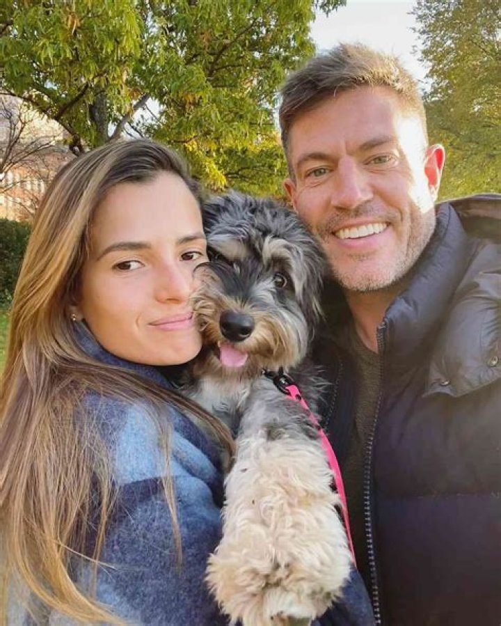 Who Is Emely Fardo? 5 Things To Know About Jesse Palmer’s Wife – Hollywood Life