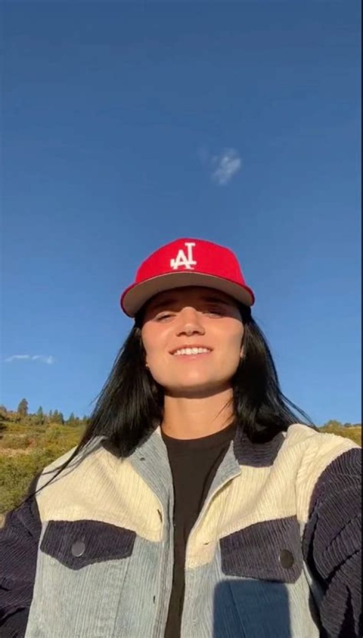 Who Is Katie Mills? 5 Things About Jojo Siwa’s New Girlfriend – Hollywood Life