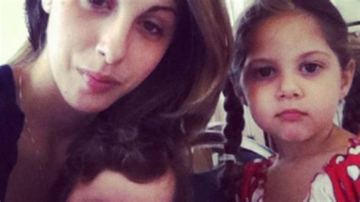 Mom Leaves 2 Small Children Alone In Car To Perform ‘Sex Act’ On Boyfriend