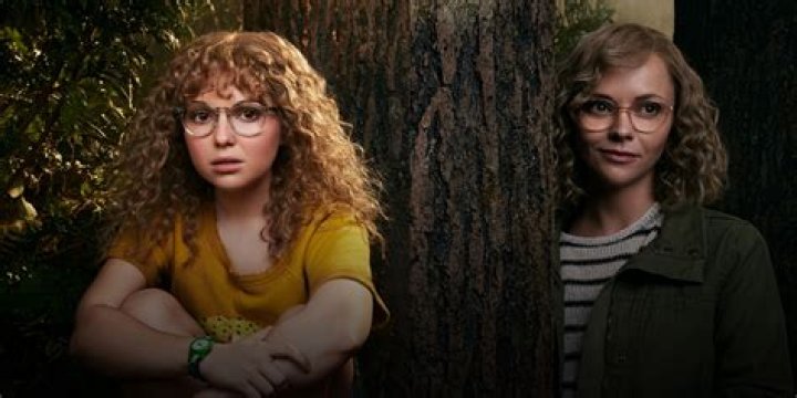 Star Teases Misty’s New Friend (Exclusive) – Hollywood Life