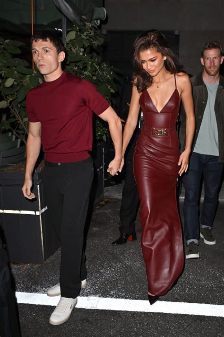 Zendaya & Tom Holland Have July 4th Dinner Date After Going Public With Romance – Photos